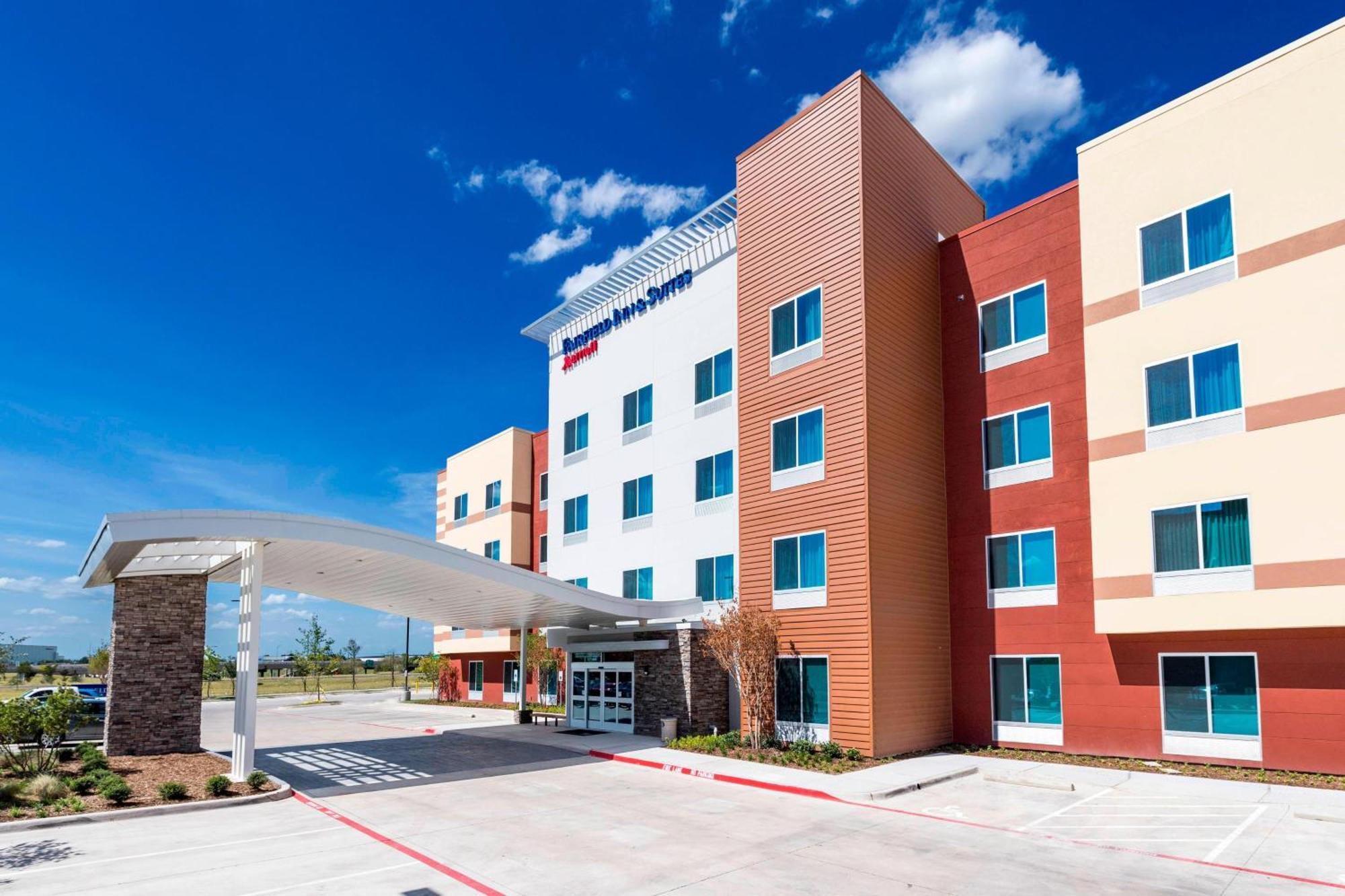 Fairfield Inn & Suites By Marriott Dallas Waxahachie Exteriör bild