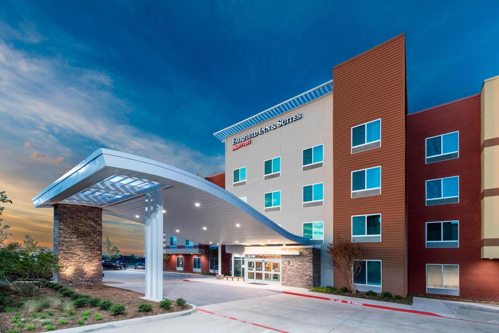 Fairfield Inn & Suites By Marriott Dallas Waxahachie Exteriör bild